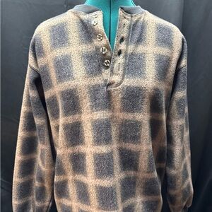 Northwest Tan and Gray Checkered Crewneck Sweater